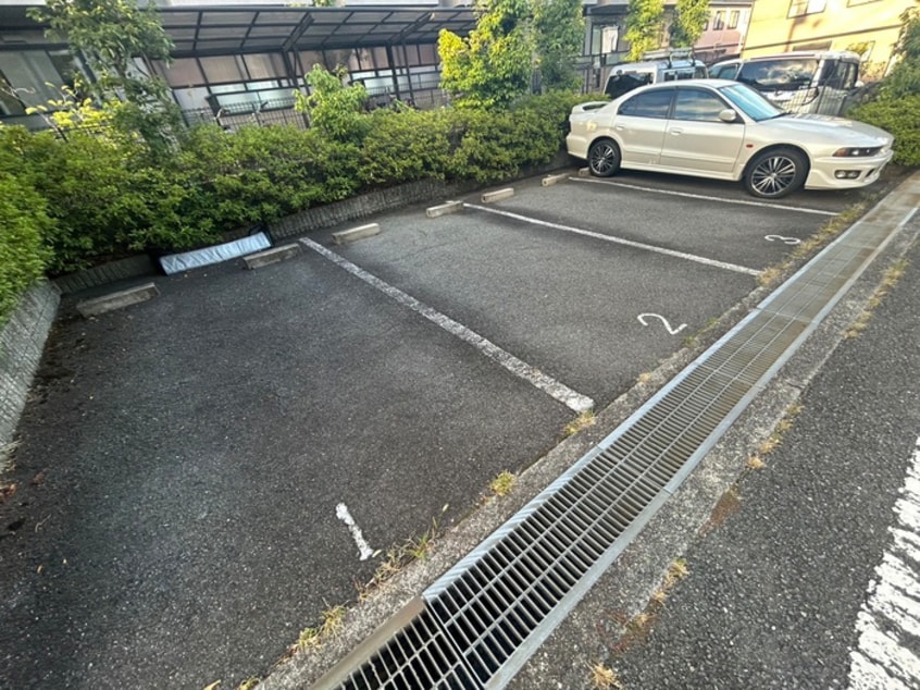 駐車場 プレミアメゾン東みのお