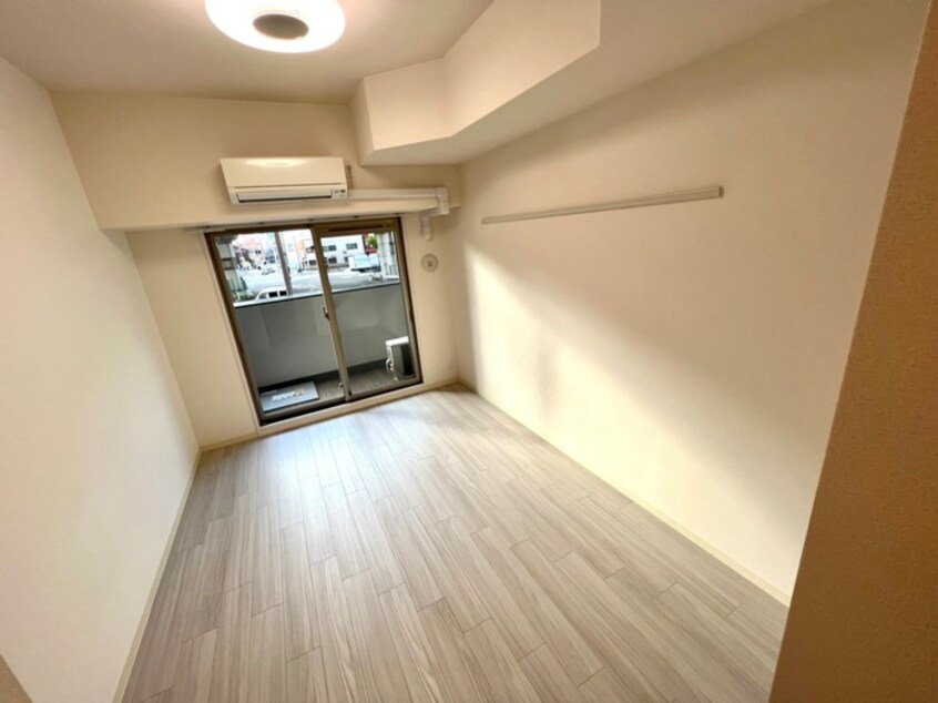 居室 ﾌﾟﾚｻﾝｽOSAKADOMECITYｸﾛｽﾃｨ(204)