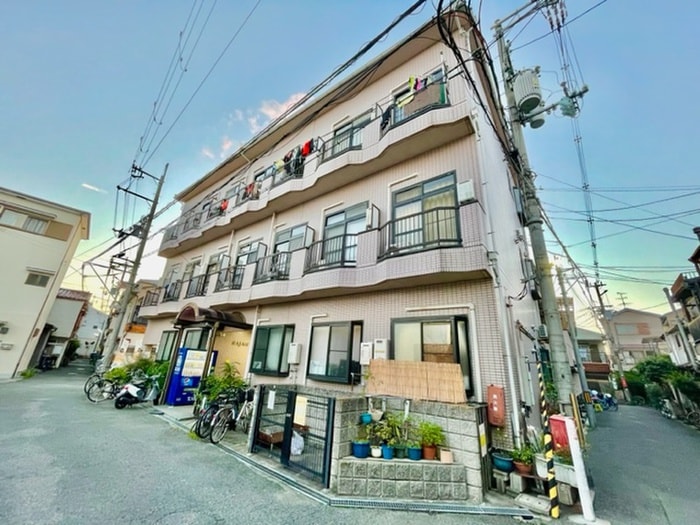 外観写真 ＲＡＪＡＨ　ＣＬＵＢ０２