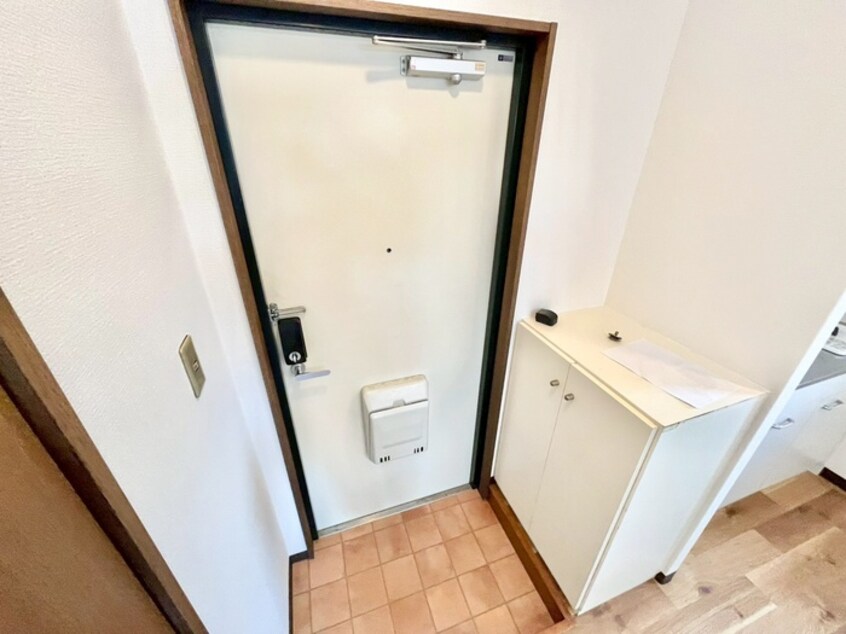 玄関 ブルックスコート菅原