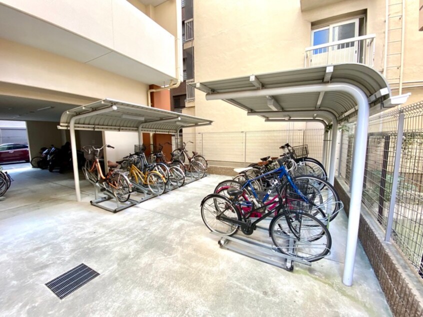 駐輪場 クローバー・グランデ長居公園