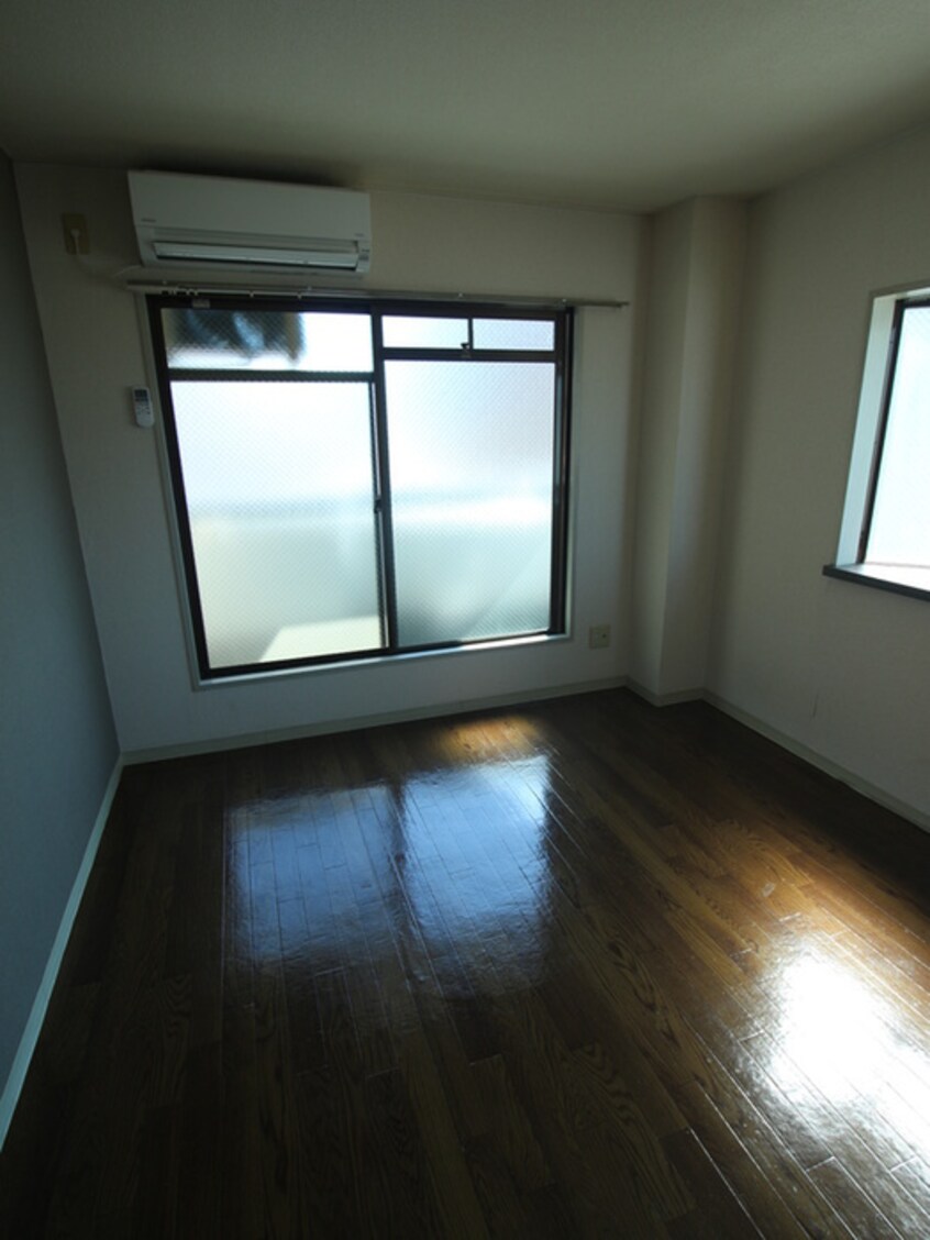 居室 メゾンかなめ