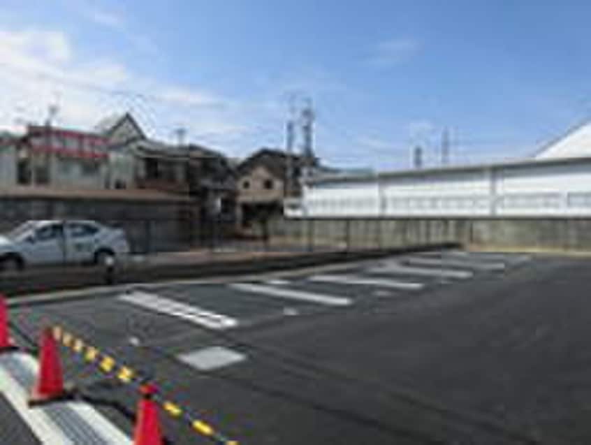 駐車場 ＢＲＩＧＨＴ　ＷＩＮＧ