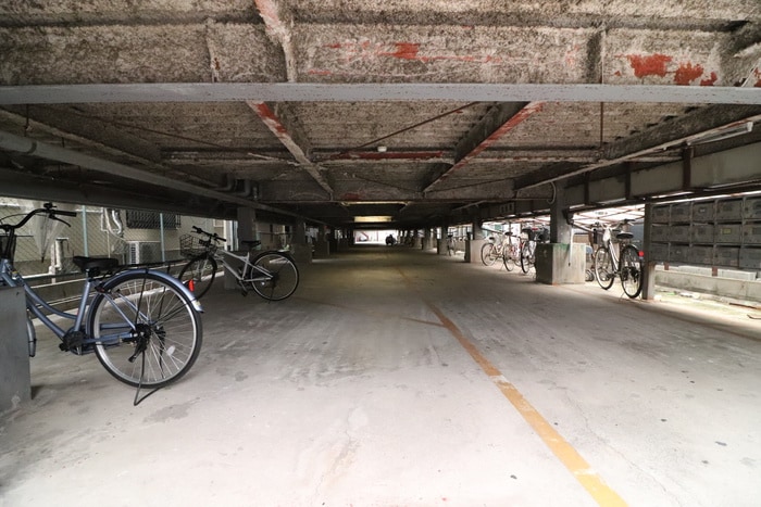 駐輪場 ジェイクィ－ン西大物