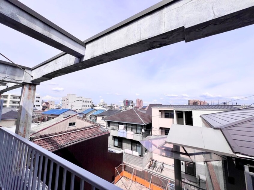 室内からの展望 ジェイクィ－ン西大物