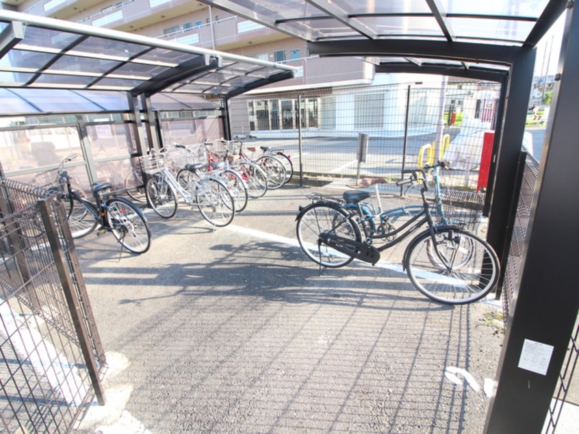 駐輪場 スイーヤー・将