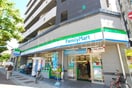 ファミリーマート西成区役所前店(コンビニ)まで130m FDS PREX