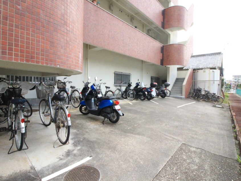 駐輪場 マンションセブン