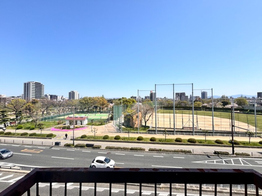 室内からの展望 プレアール住吉公園