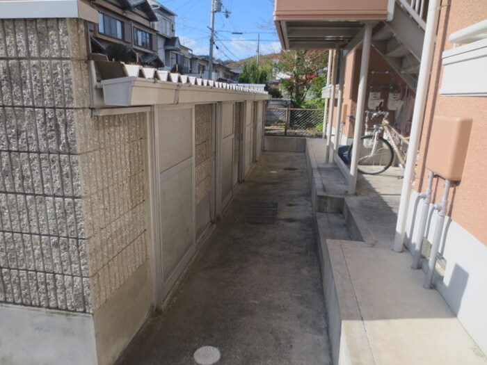 エントランス部分 コスミックウィング小栗栖