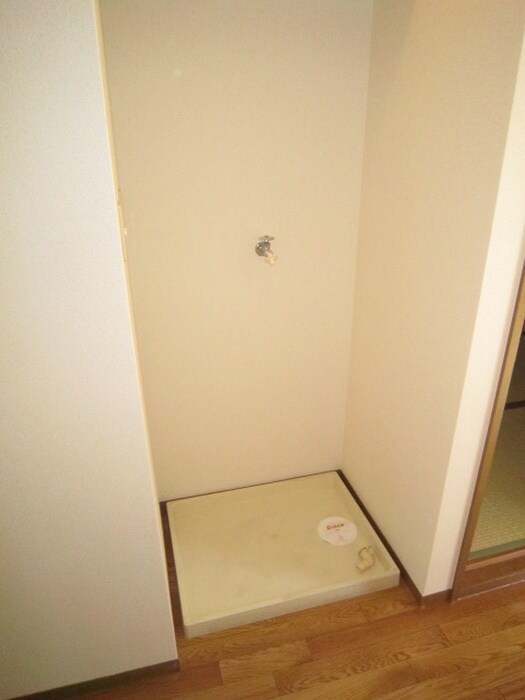 洗濯機置場 コスミックウィング小栗栖