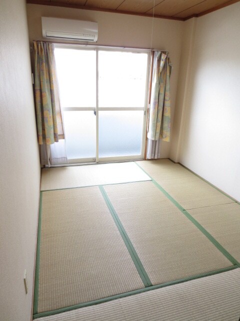 居室 セイム三箇
