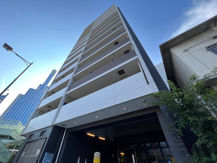 外観写真 ﾌﾟﾚｻﾝｽ三宮ﾌﾗﾜｰﾛｰﾄﾞ(704)