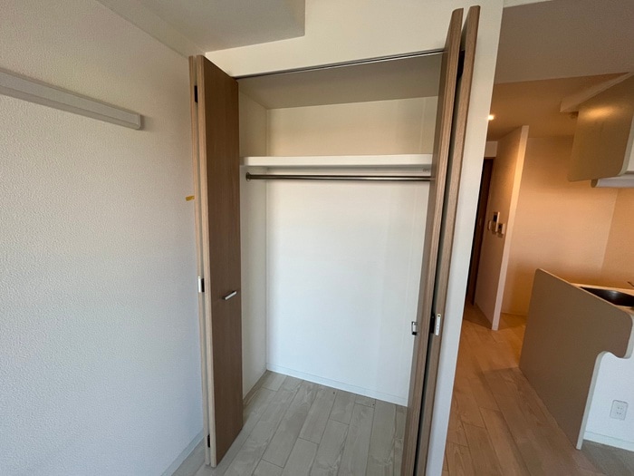 収納 ﾌﾟﾚｻﾝｽ三宮ﾌﾗﾜｰﾛｰﾄﾞ(704)