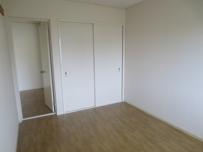 居室 ヴィラ若木