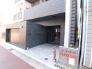 エントランス部分 レーヴメゾン出屋敷