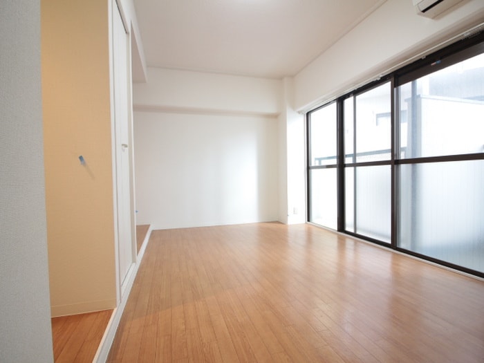 居室 カサ甲子園口