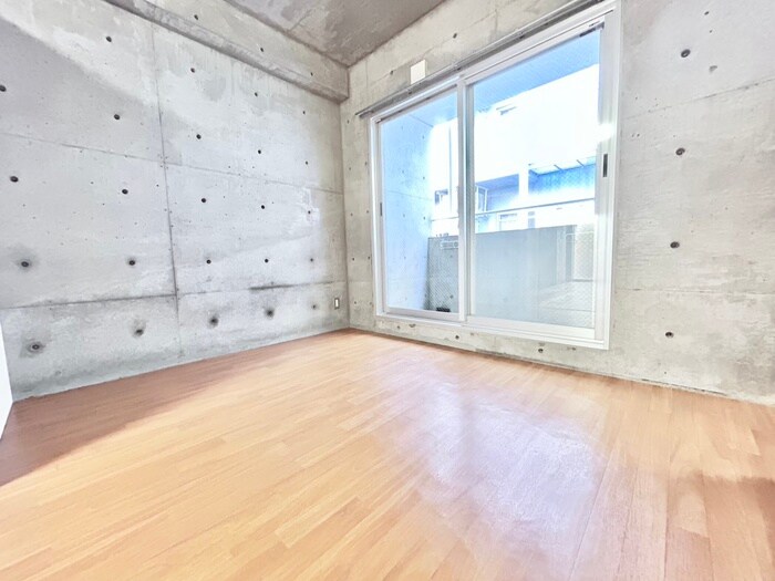 居室 DODOHOUSE