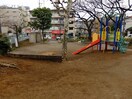 西盛児童遊園(公園)まで50m コンフォ－トヴィラⅡ