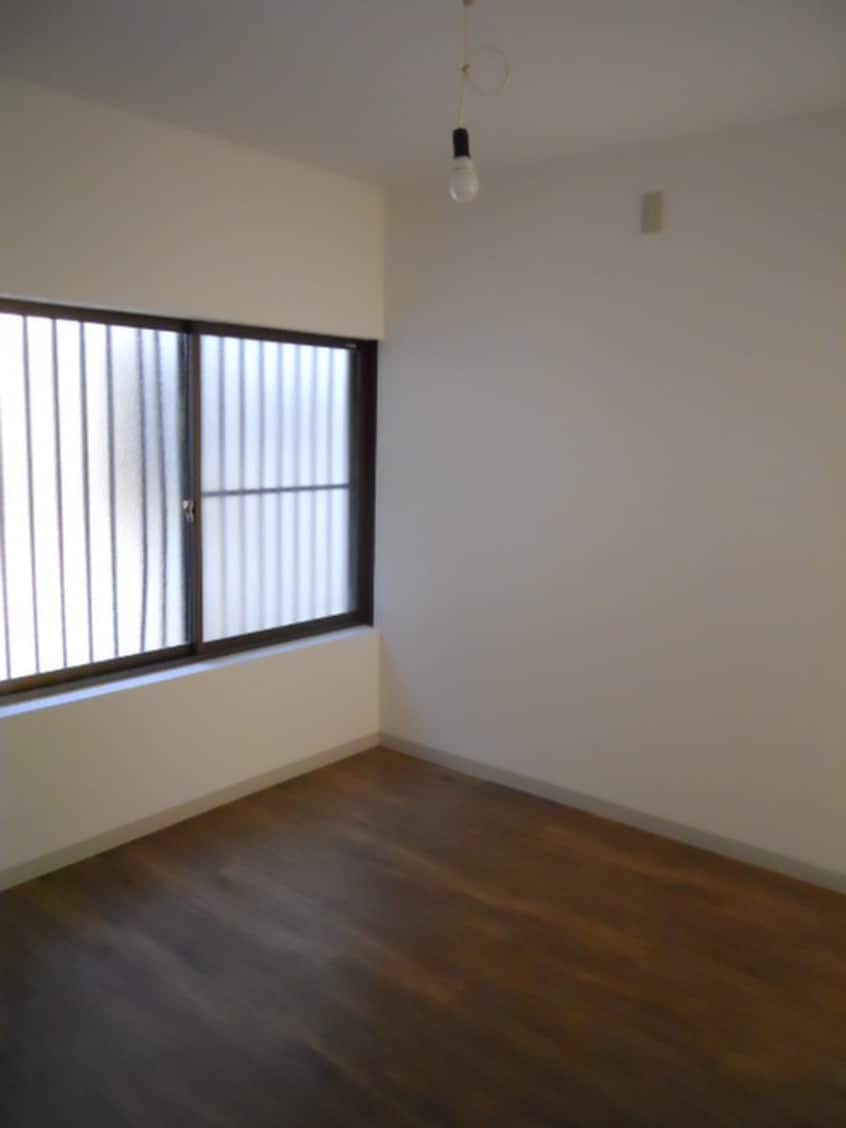 居室 木部町平家