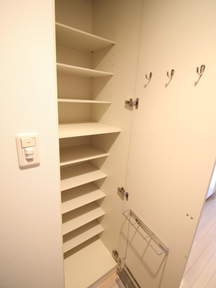 靴箱 プレサンス新大阪クレスタ(1103)