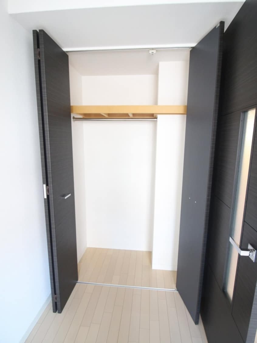 収納 プレサンス新大阪クレスタ(1103)