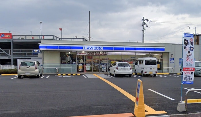 ローソン(コンビニ)まで520m セジュール本町