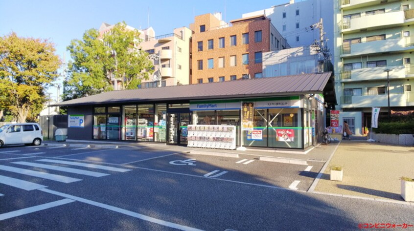 ファミリーマート天王寺公園茶臼山店(コンビニ)まで396m Fortuna　yuhigaoka