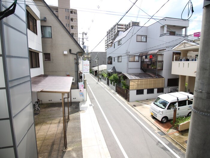 室内からの展望 ﾏﾝｼｮﾝ立山