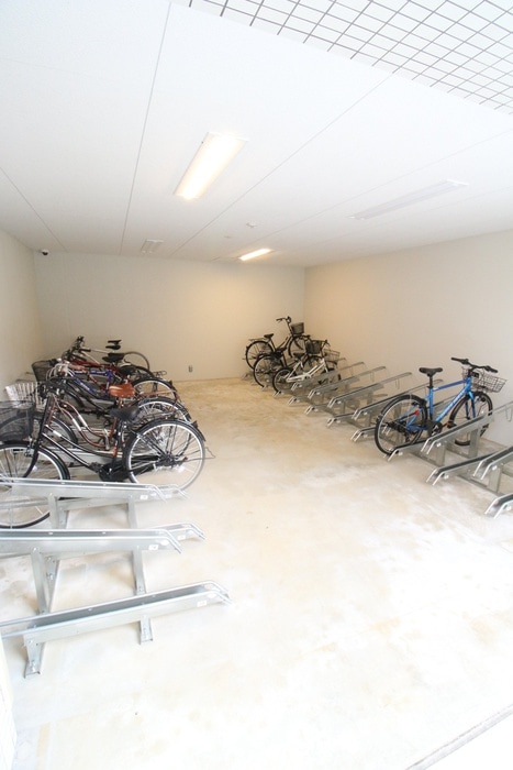 駐輪場 ﾌﾟﾚｻﾝｽ大阪天満リバーシア(206)