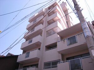 エスペランスＫＡＭＯ三番館