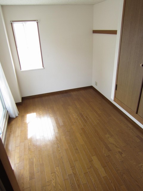 居室 ソレイユ片山