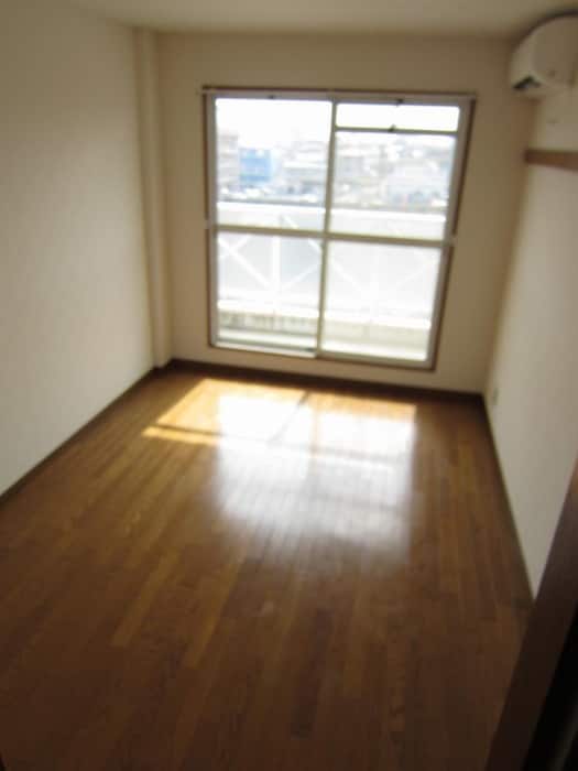 室内からの展望 ソレイユ片山