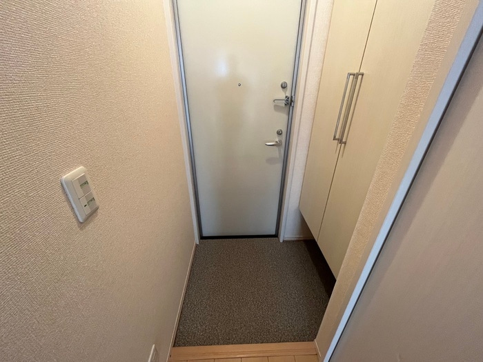 玄関 サンフレ－ル水尾