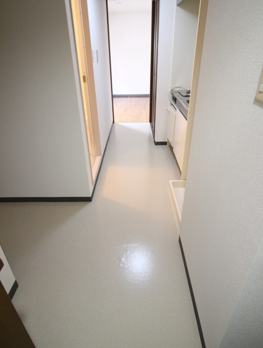 廊下 イオテラスNAKAMURA