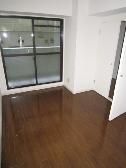 居室 ラパンジ－ル恵美須Ⅱ