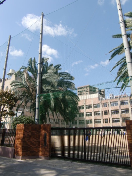 花之井中学校(中学校/中等教育学校)まで219m アメニティ江戸堀