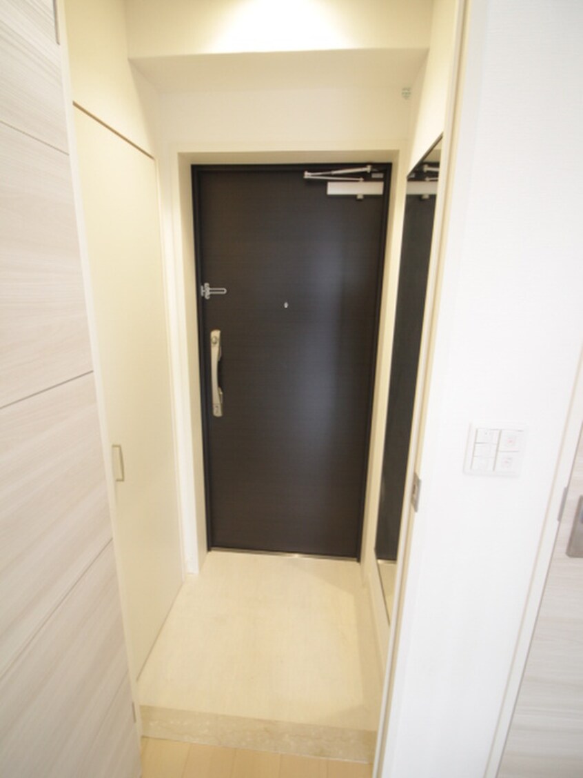 玄関 Refiant　Verde