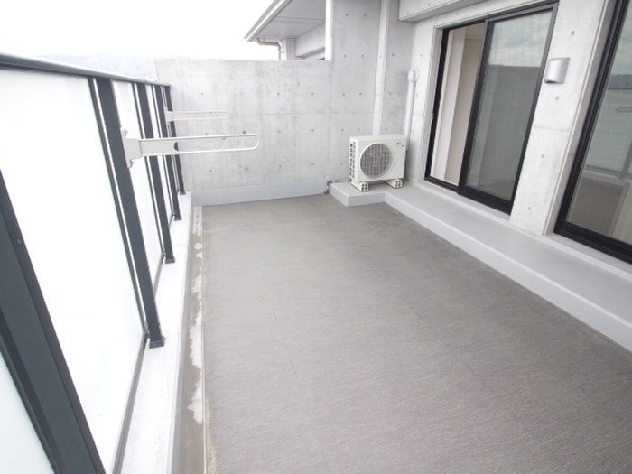 ベランダ・バルコニー Refiant　Verde