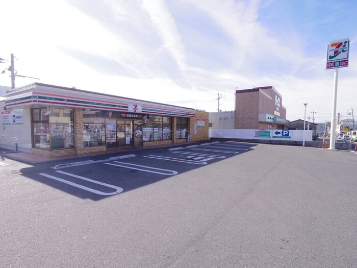 セブンイレブン(コンビニ)まで750m エトワール平安