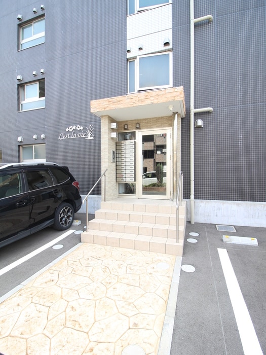 エントランス部分 セラヴィ