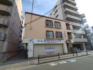 ファミリア江坂