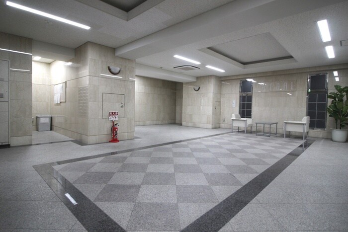 エントランス部分 リーガル弁天町Ⅱ（704）