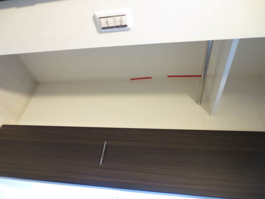 収納 プレサンス梅田東ベータ(801)