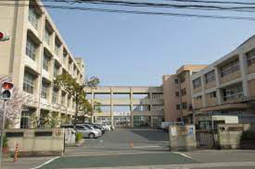 花園小学校・望海中学校(中学校/中等教育学校)まで290m Ａ－スクエア