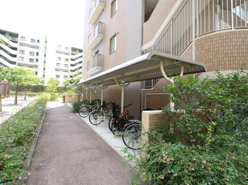 駐輪場 メディオ山田