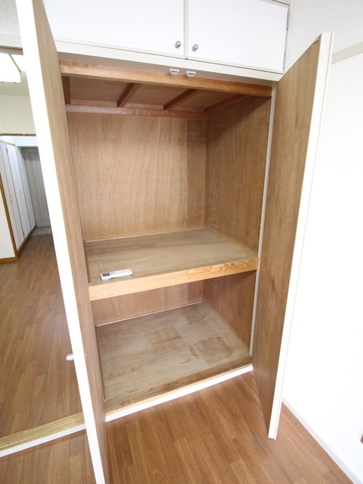 収納 東三国グランドハイツ北