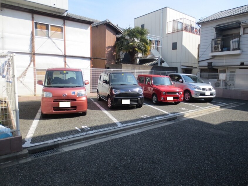 駐車場 オークハイツ