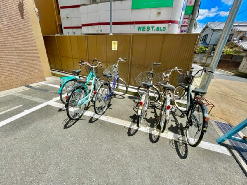 駐輪場 サンライズ大和田