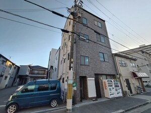 秀島マンション